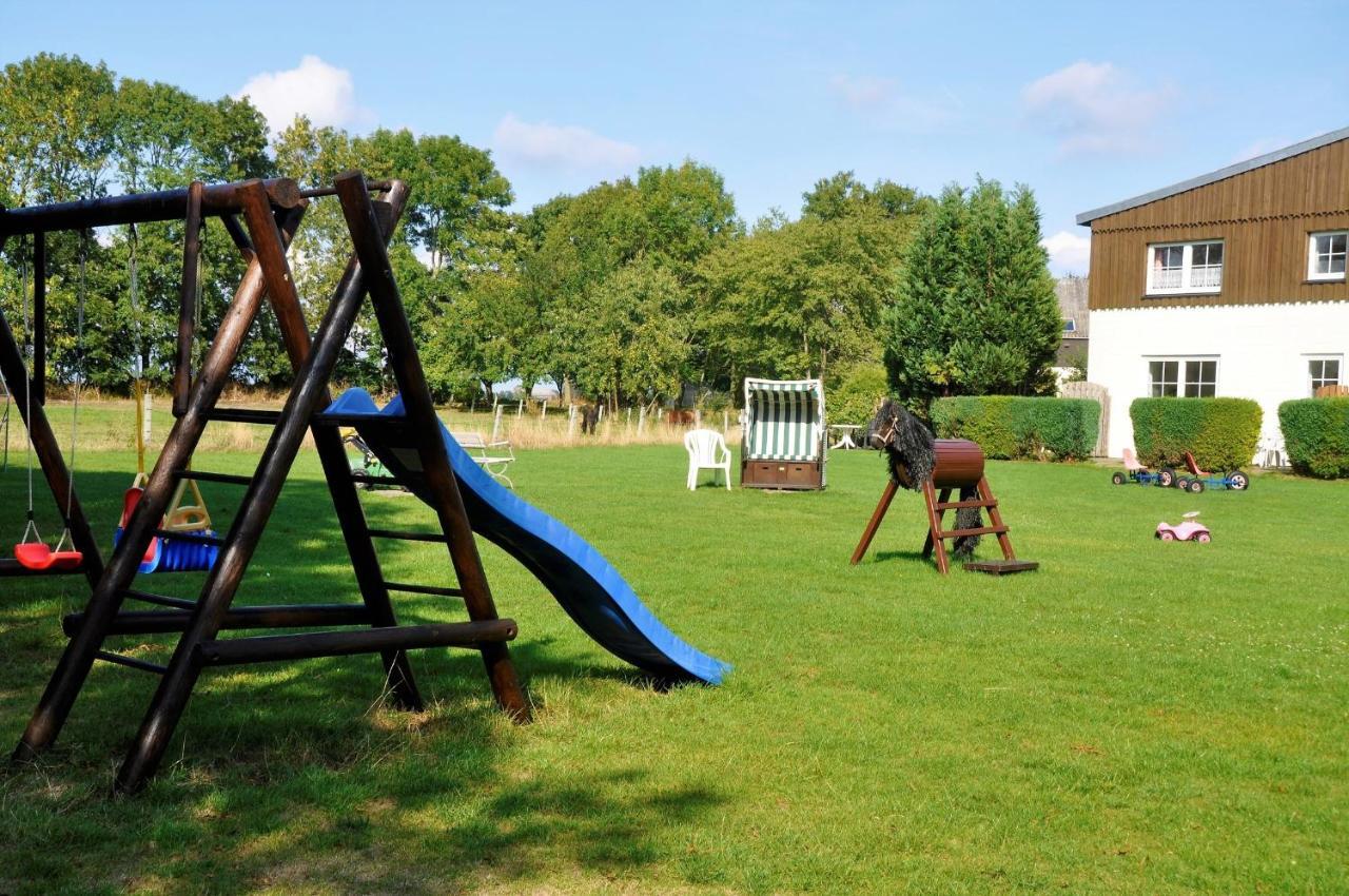 Ferienhaus Sommerbrise, Hof Zur Sonnenseite Fehmarn, 4 Sterne Kültér fotó